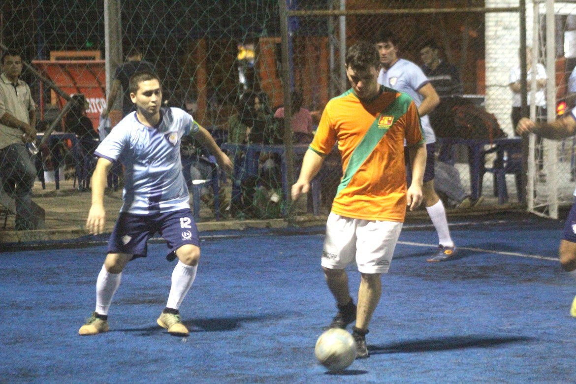 Triunfazo ante el campeón en la LEF