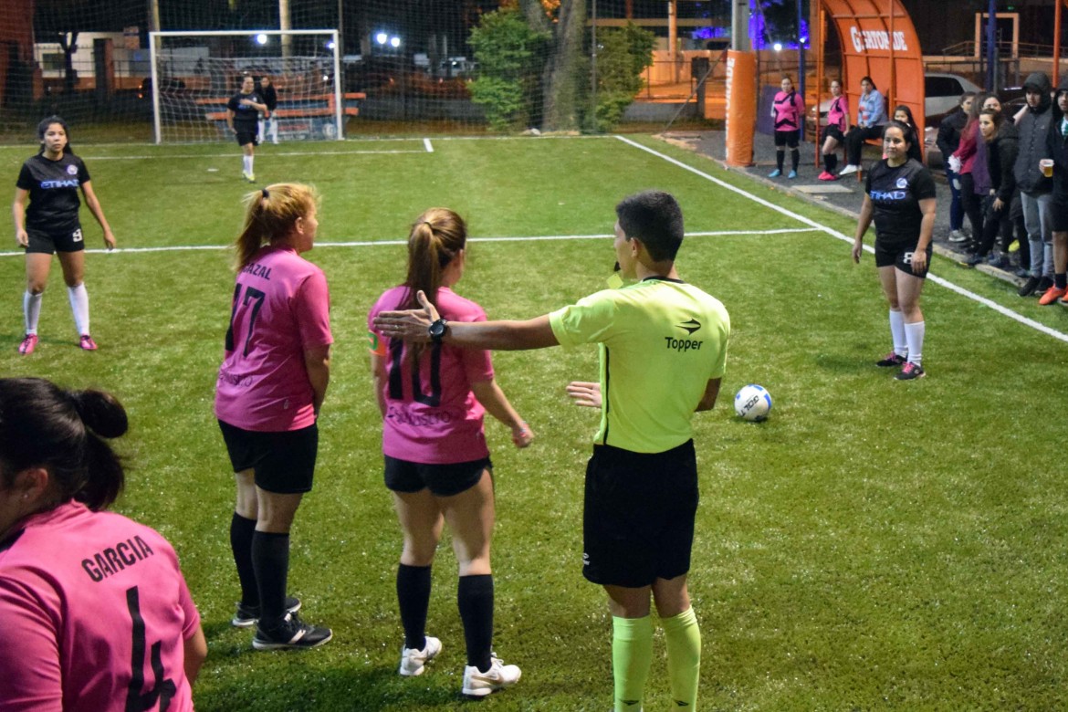 Se viene la inédita Liga Empresarial Femenina