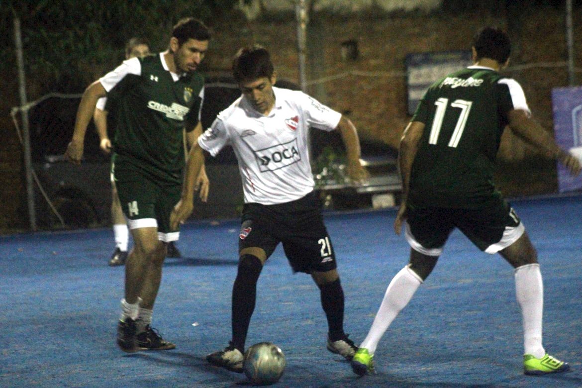 Alcanzó la punta con una gran victoria